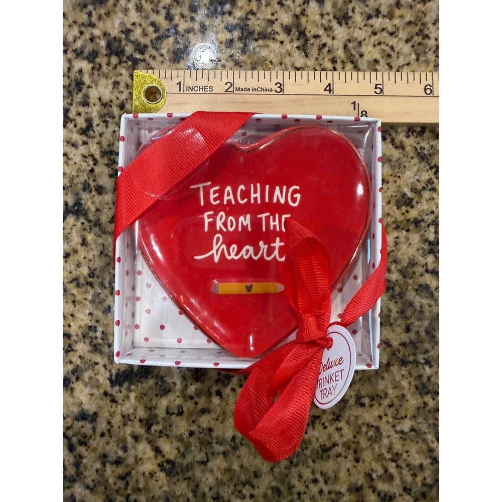 Dayna Lee Collection Teaching From The Heart Red Ceramic Heart Trinket Tray NIB